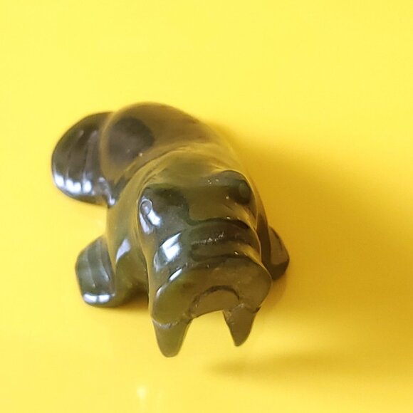 Hand-Carved Canadian Jade Walrus Figurine – Genuine Nephrite from BC - Picture 3 of 9